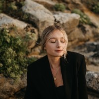Claire Février