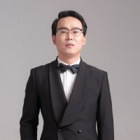 Maksim Zhang