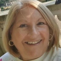 Paula Cox
