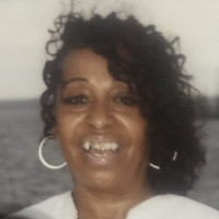 Gloria Combs