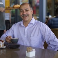 Neil Soares