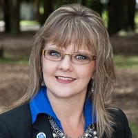 Sharon Combs, Chfc