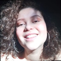 Silvia Vitória Pires