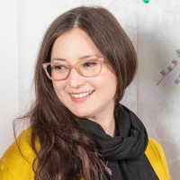 Karla Grijalva, Aia, Iida