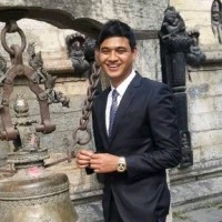 Lee Poudel 背风处