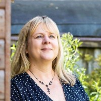 Liz Lawrence MBA, FCIM, MCIPR