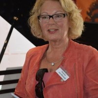 Yvonne Knikkink