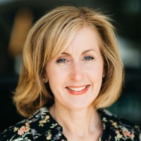Stephanie Lowe