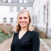 Laura Schröder