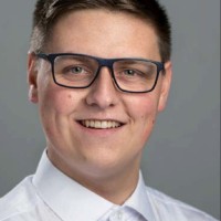 Tobias Rau