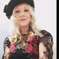 Chrisanne Robertson