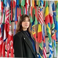 Laura Bianca Emodyova