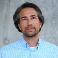 Dr. Konstantin Seifert