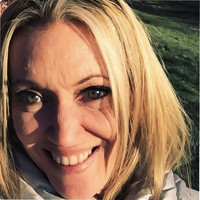 Lois Cozens