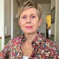 Jacqui Barton
