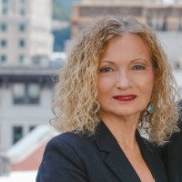 Christine Belz