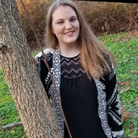 Caroline Mckinzie