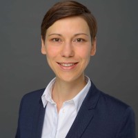 Dr. Caroline Smout
