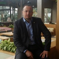 Metin Taş