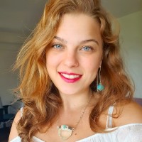 Isabela Ramos