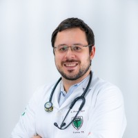 Dr. Bruno Topis