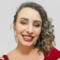 Vitória Nicodemo Basile Santini