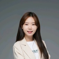 김지우