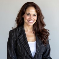 Sandra Schwab