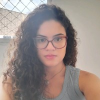 Lara de Oliveira