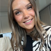 Lesley Valkenburg