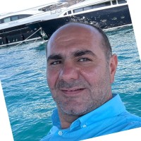 Şükrü Yapışlar