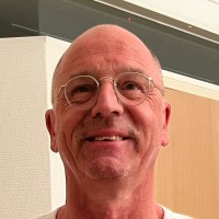 Andreas Kochs, MD