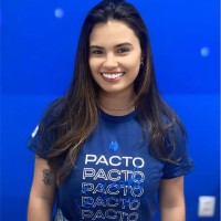 Júlia Queiroz