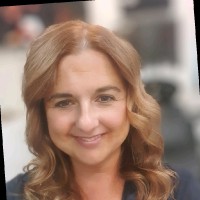 Robyn Hucker