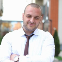 Александр Коваленко
