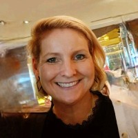 Dr. Freya Ostlinning