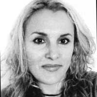 E. María P.