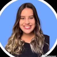 Paola Assis Oliveira