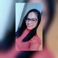 Paula Vasconcellos
