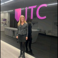 Nicola Holmes