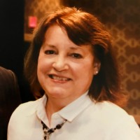 Lisa Pinneo