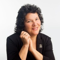 Yvonne Oselio