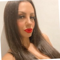 Joanne Leon