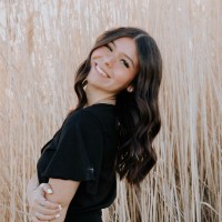 Elizabeth Cruz