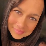 Angela Cruz