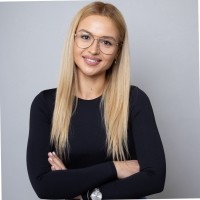 Greta Dr. Bujdoso