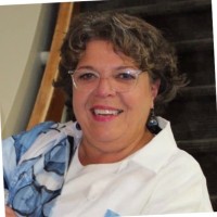 Lisa Engelhardt Robinson