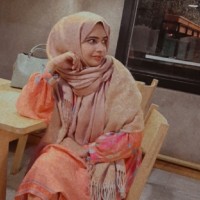 Anum Gulzar