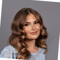 Angelina Kuhn
