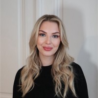 Laura Schelling